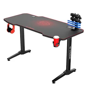 ULTRADESK Herný stôl FRAG - RED, 140x66 cm, 76 cm, s XXL podložkou pod myš, s ultradesk BEAM, držiak slúchadiel aj nápojov